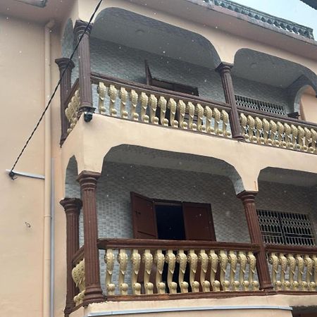 Debora Guest House Freetown Exteriér fotografie